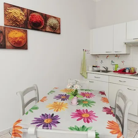 Apartment La Romantica Dante Five Stars House